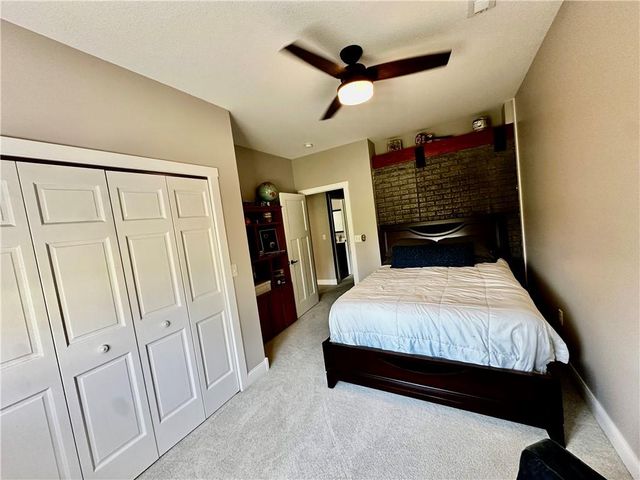 186 N Sunset Drive, Maryville, MO 64468