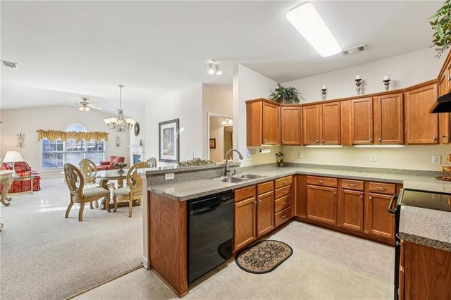 119 HOLIDAY Road 1202, Buford, GA 30518