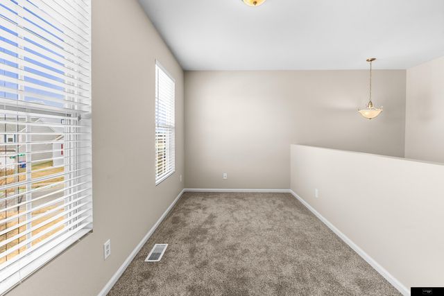 10601 Craig Street, Omaha, NE 68122