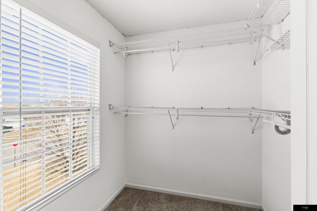 10601 Craig Street, Omaha, NE 68122