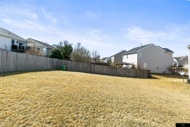 10601 Craig Street, Omaha, NE 68122