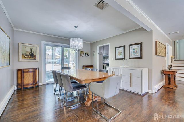 9 Olden Road, Edison, NJ 08817