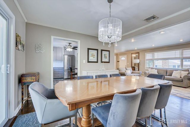 9 Olden Road, Edison, NJ 08817