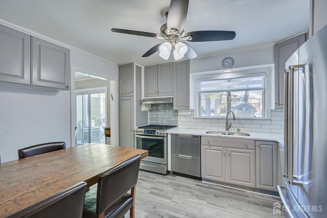 9 Olden Road, Edison, NJ 08817