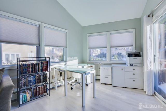 9 Olden Road, Edison, NJ 08817