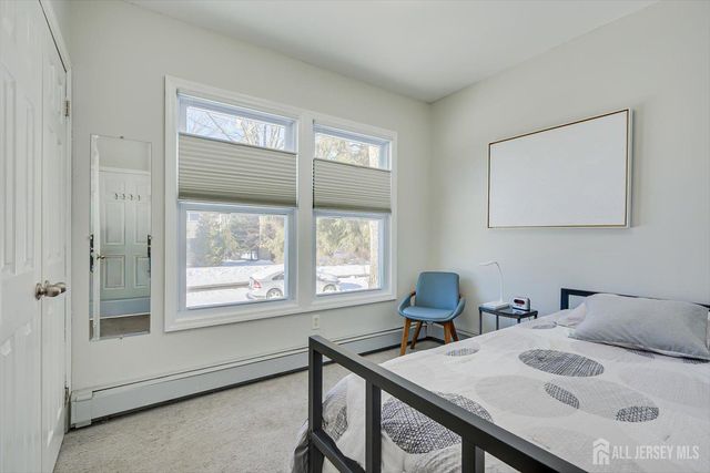 9 Olden Road, Edison, NJ 08817