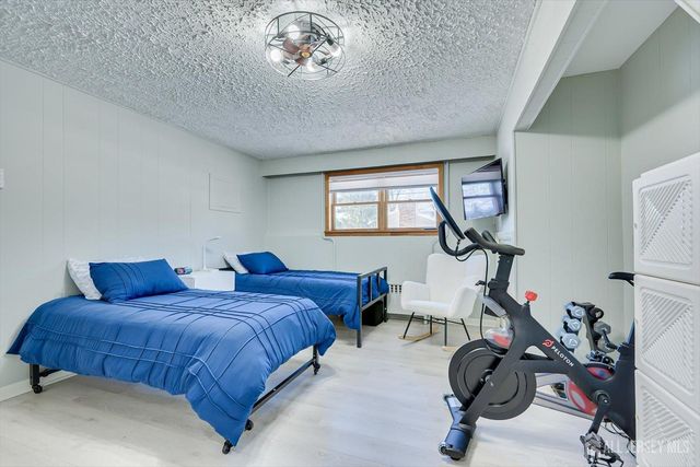 9 Olden Road, Edison, NJ 08817