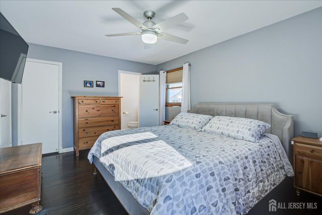 9 Olden Road, Edison, NJ 08817