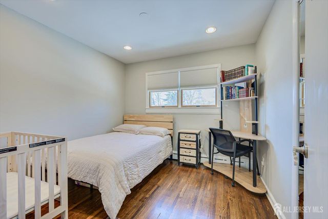 9 Olden Road, Edison, NJ 08817