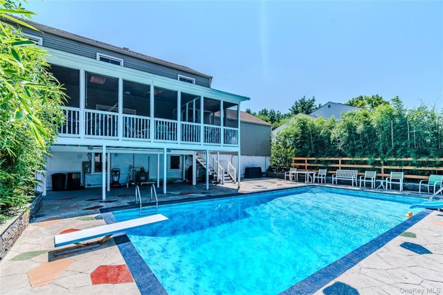 10 Old Mill Drive, Poughkeepsie, NY 12603