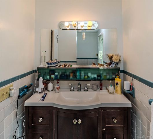 10 Old Mill Drive, Poughkeepsie, NY 12603