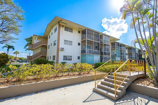 16790 NE 14th Ave 215, Miami, FL 33162