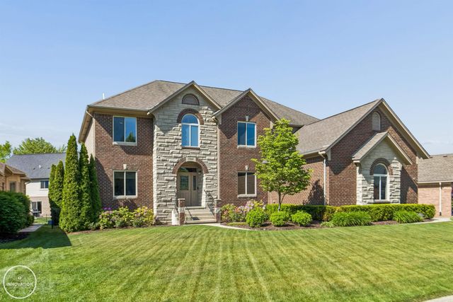19060 Bedford Drive 34, Clinton Township, MI 48038