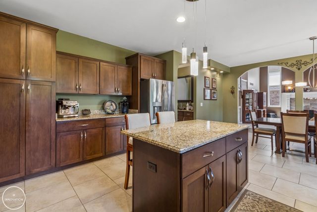 19060 Bedford Drive 34, Clinton Township, MI 48038