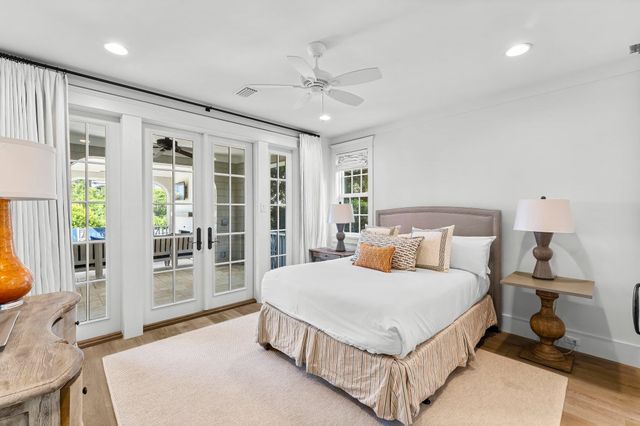 98 Compass Point Way, Other Florida, FL 32461