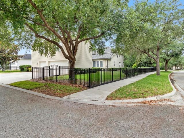 16033 MULBERRYPARK CIRCLE, Lithia, FL 33547