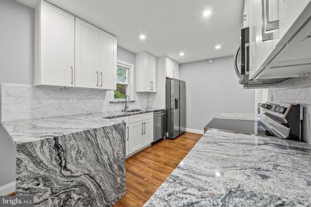 8405 58TH AVE, College Park, MD 20740