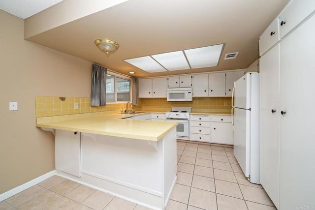 3731 Sage Way, Oceanside, CA 92057