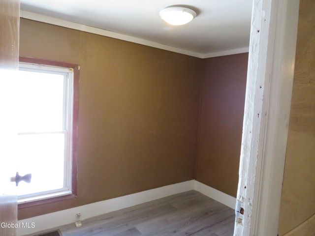 12 Glebe Street, Johnstown, NY 12095