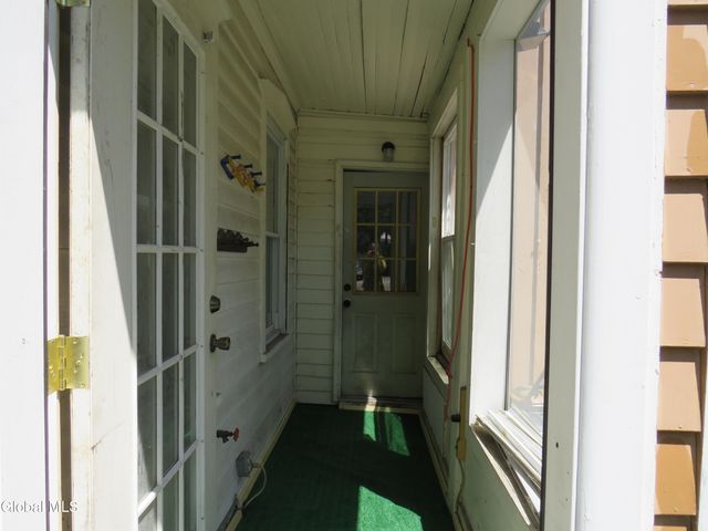 12 Glebe Street, Johnstown, NY 12095