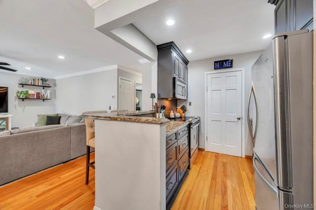 73 Richmond Boulevard 3B, Ronkonkoma, NY 11779