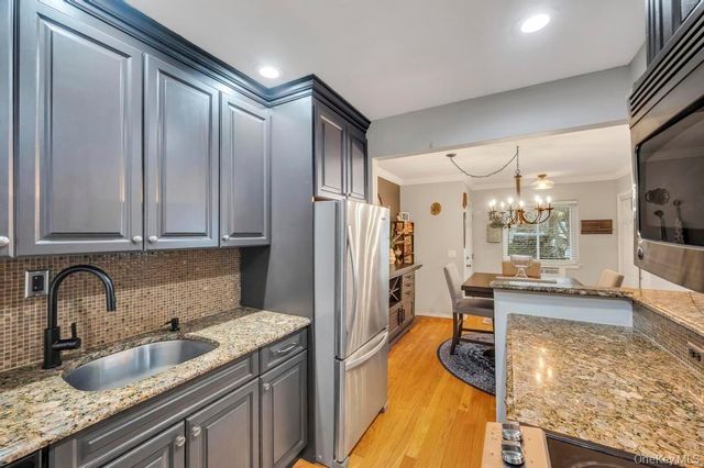 73 Richmond Boulevard 3B, Ronkonkoma, NY 11779