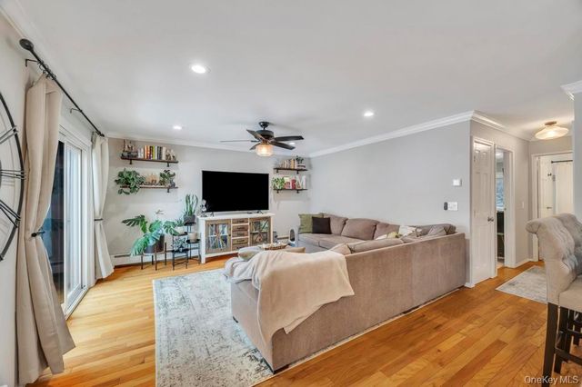 73 Richmond Boulevard 3B, Ronkonkoma, NY 11779