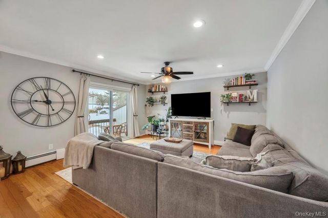 73 Richmond Boulevard 3B, Ronkonkoma, NY 11779