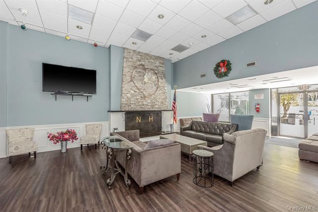 73 Richmond Boulevard 3B, Ronkonkoma, NY 11779