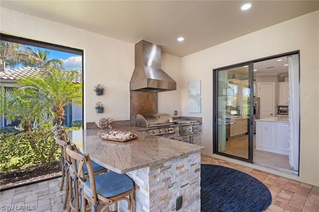 9548 Mussorie CT, Naples, FL 34114