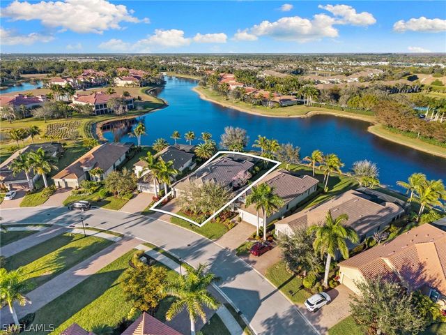 9548 Mussorie CT, Naples, FL 34114