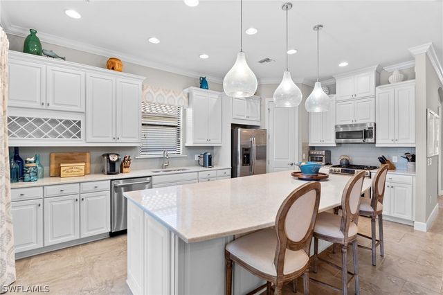 9548 Mussorie CT, Naples, FL 34114