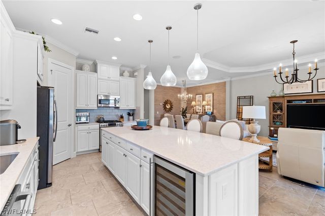 9548 Mussorie CT, Naples, FL 34114