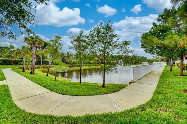 5981 Monterra Club Drive, Lake Worth, FL 33463