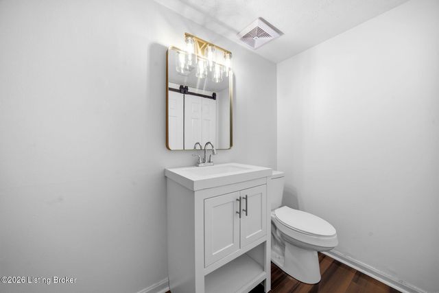 7905 Mary Sue Dr, Louisville, KY 40291