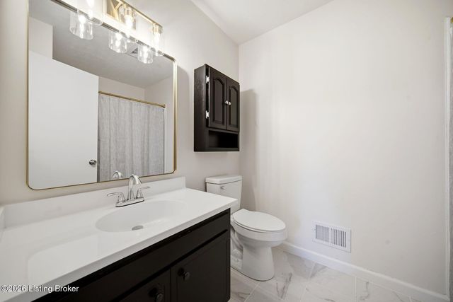 7905 Mary Sue Dr, Louisville, KY 40291