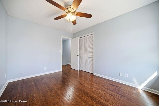 7905 Mary Sue Dr, Louisville, KY 40291