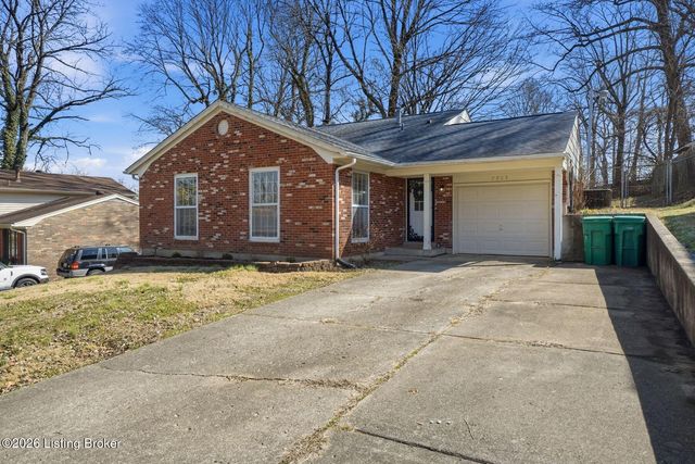 7905 Mary Sue Dr, Louisville, KY 40291