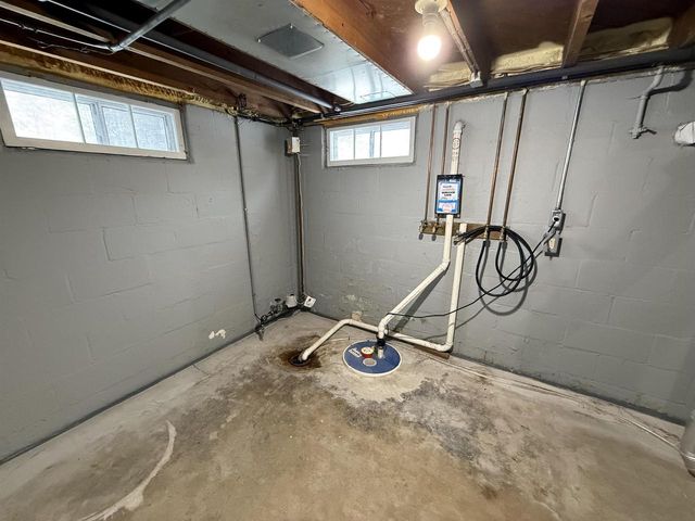 2125 RIVERVIEW DRIVE, Green Bay, WI 54303