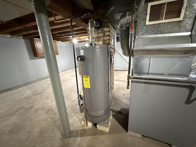 2125 RIVERVIEW DRIVE, Green Bay, WI 54303