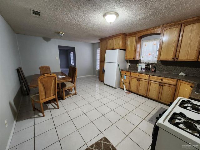 1101 E Cano Street, Edinburg, TX 78539