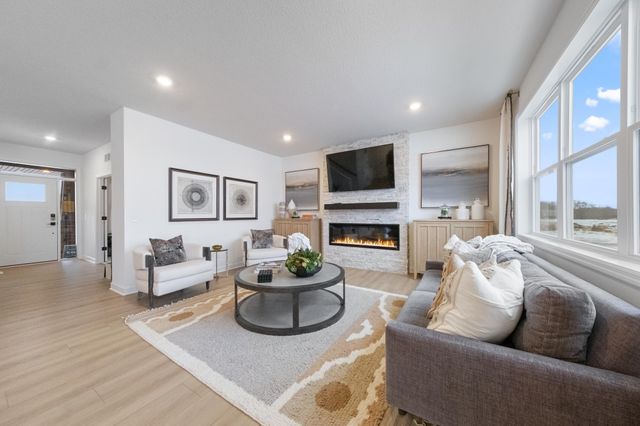 12421 Holden Way, Rogers, MN 55374