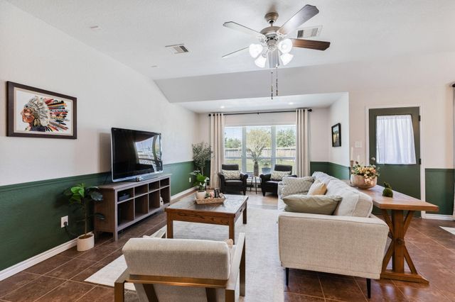 115 Hillandale Court, Magnolia, TX 77354