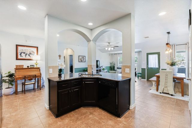 115 Hillandale Court, Magnolia, TX 77354