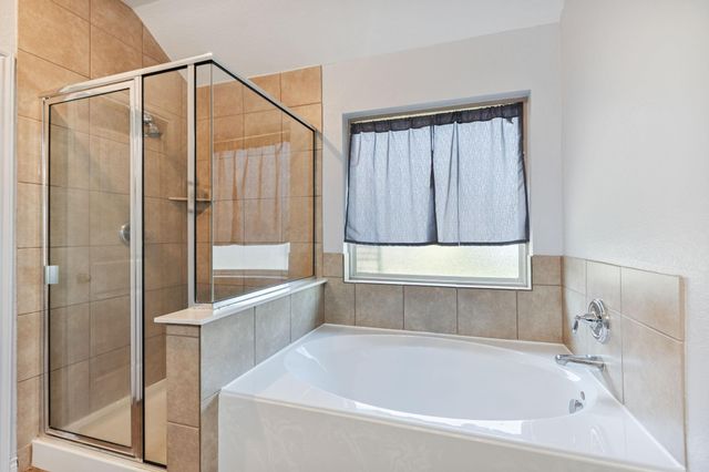 115 Hillandale Court, Magnolia, TX 77354