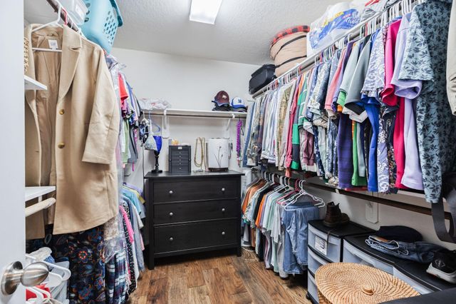 115 Hillandale Court, Magnolia, TX 77354