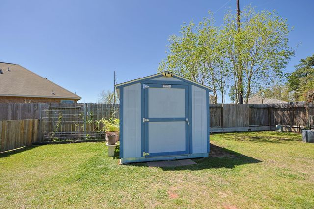 115 Hillandale Court, Magnolia, TX 77354