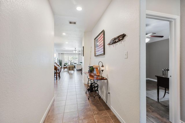 115 Hillandale Court, Magnolia, TX 77354