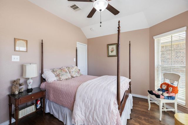 115 Hillandale Court, Magnolia, TX 77354