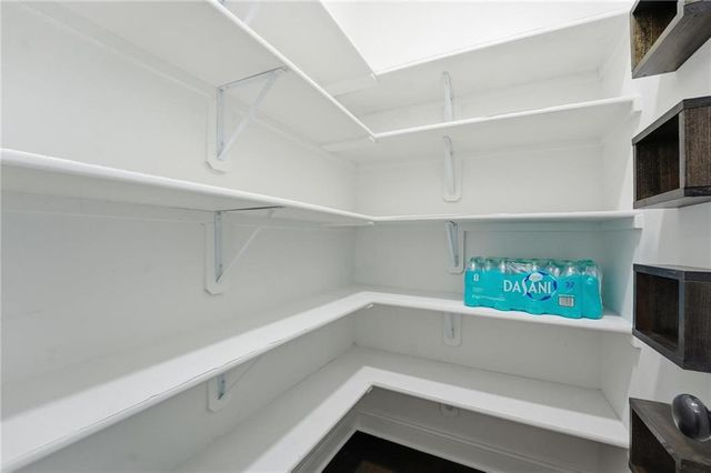 604 SW Haverford Road, Lee's Summit, MO 64081